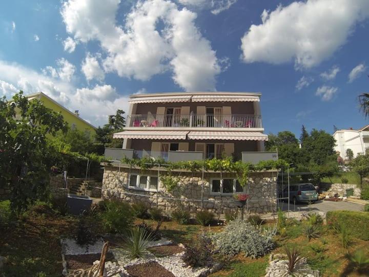 ホテル House Diana ドラマリ エクステリア 写真